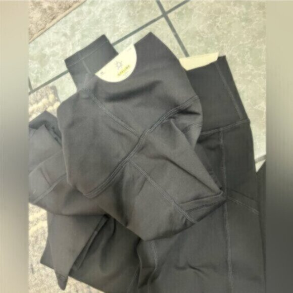 NWT OFFLINE by Aerie The Hugger High Waisted Black Leggings Smiley Logo - Picture 8 of 10